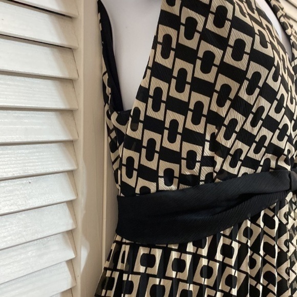 Rabbit Rabbit Rabbit Designs Black and cream dress!! - Picture 10 of 13